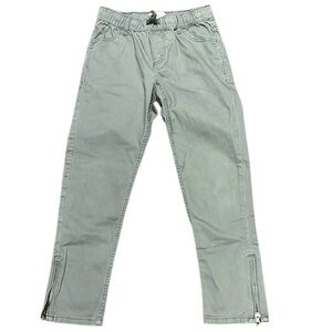 Soft comfy Levi’s grey pull on pants, Y 10/12 with ankle zip. Great condition! 😎